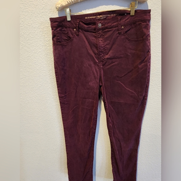 Chicos Girlfrien Slim Leg Ankle Jean - Picture 2 of 2